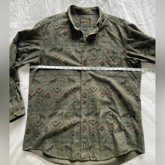 Woolrich Green Aztec / Wolf Patterned Button Down Shirt - Picture 6 of 7